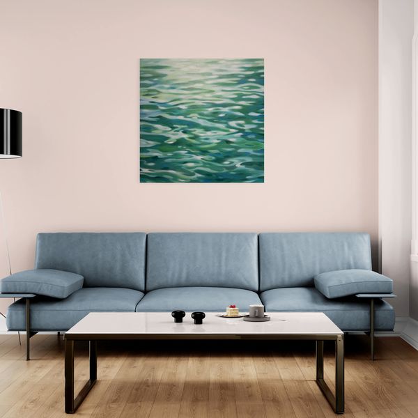 Grüner See von Traute Molik-Riemer über einem Sofa